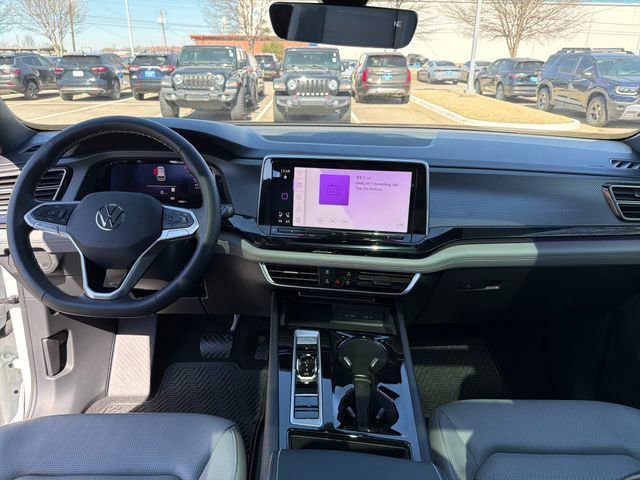 Used 2024 Volkswagen Atlas Cross Sport SEL image 15