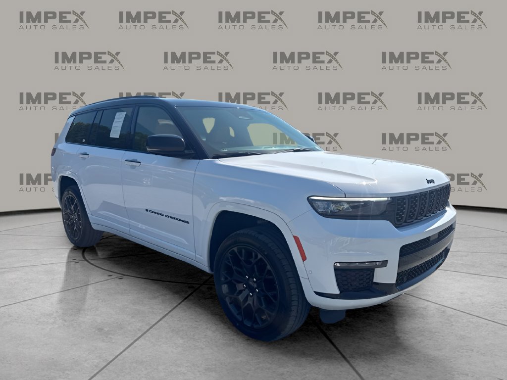 Used 2025 Jeep Grand Cherokee L Summit AWD/4WD image 7