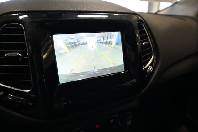 Used 2021 Jeep Compass Latitude FWD image 16