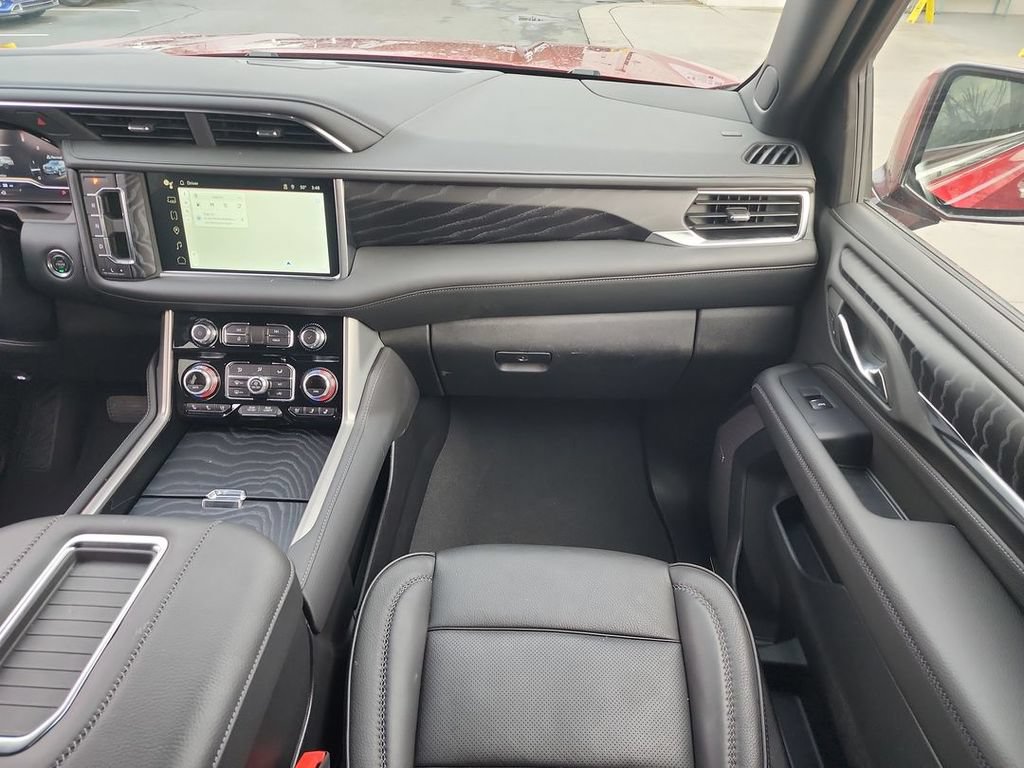 Certified 2024 GMC Yukon Denali w/ LPO, Floor Liner Package AWD/4WD image 29