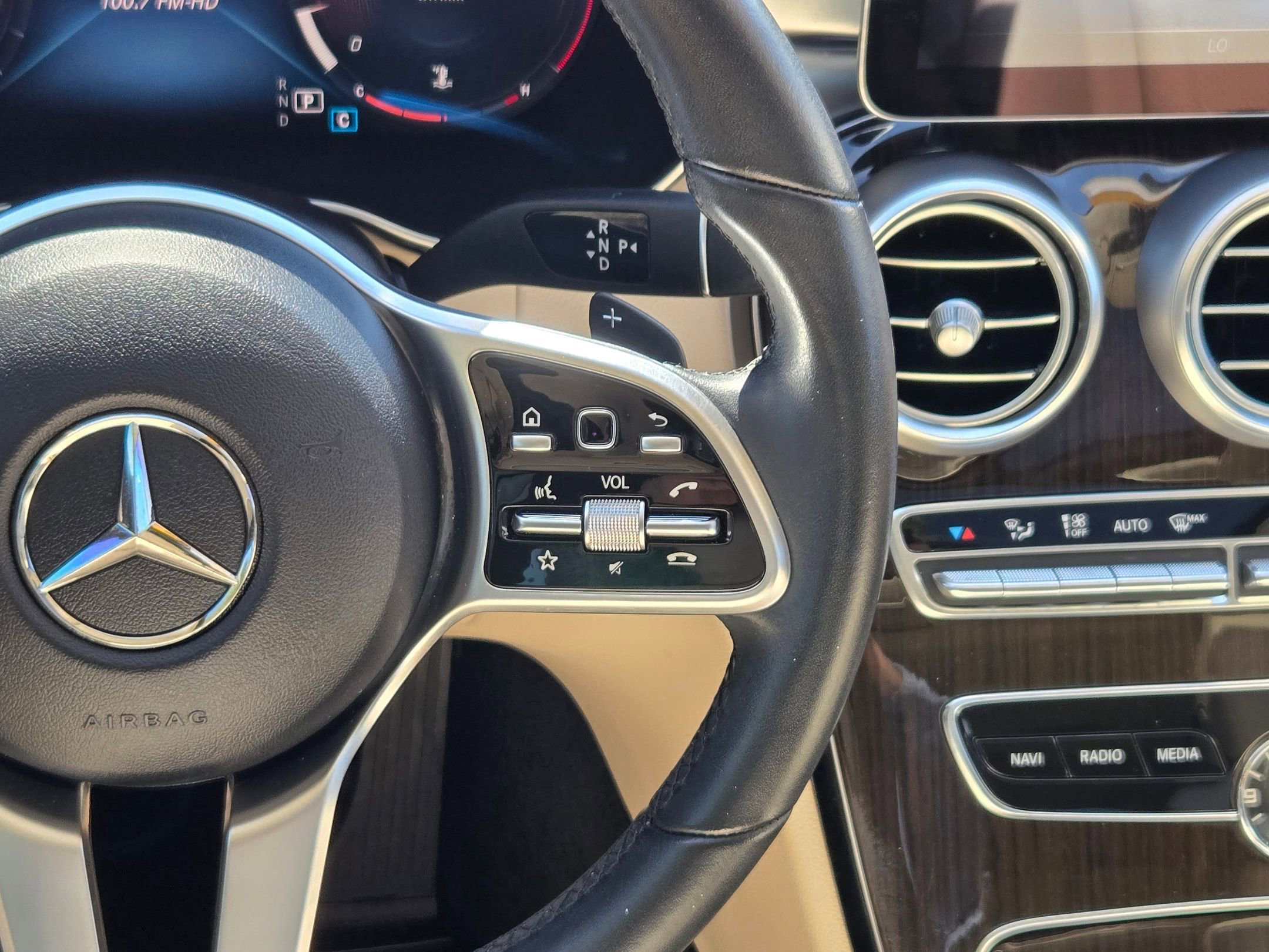 Used 2021 Mercedes-Benz C 300 Sedan image 24