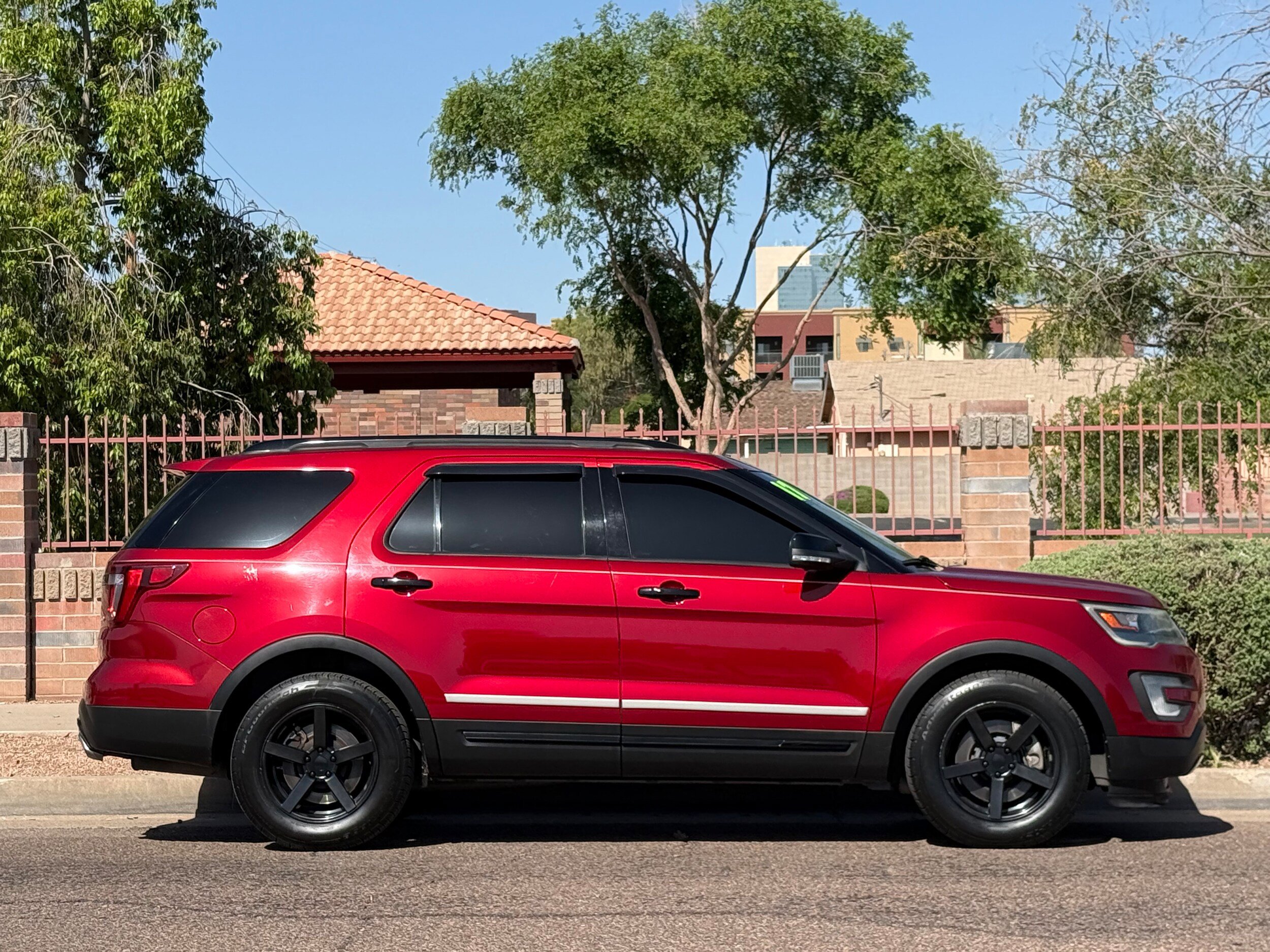Used 2017 Ford Explorer Sport w/ Equipment Group 401A image 8