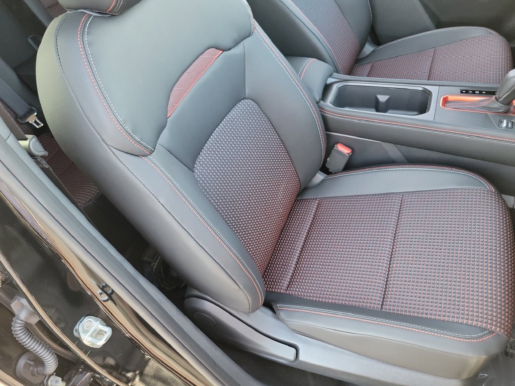 New 2026 Nissan Kicks SR FWD image 12