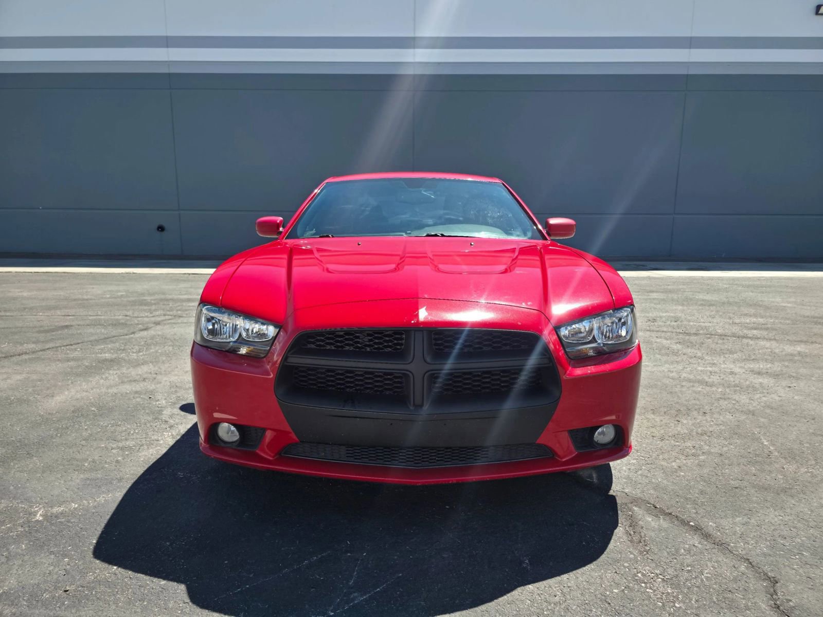Used 2013 Dodge Charger SE w/ Connectivity Group RWD image 2