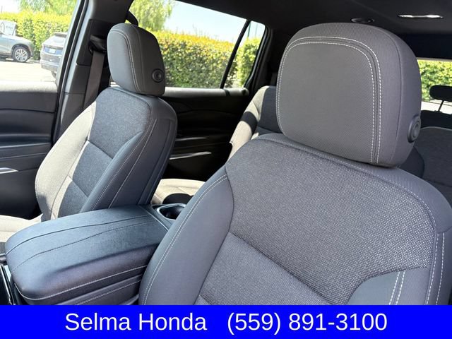 Used 2024 Chevrolet Traverse LT AWD/4WD image 13