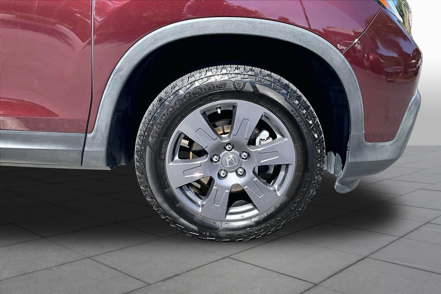Used 2020 Honda Ridgeline RTL-E image 11