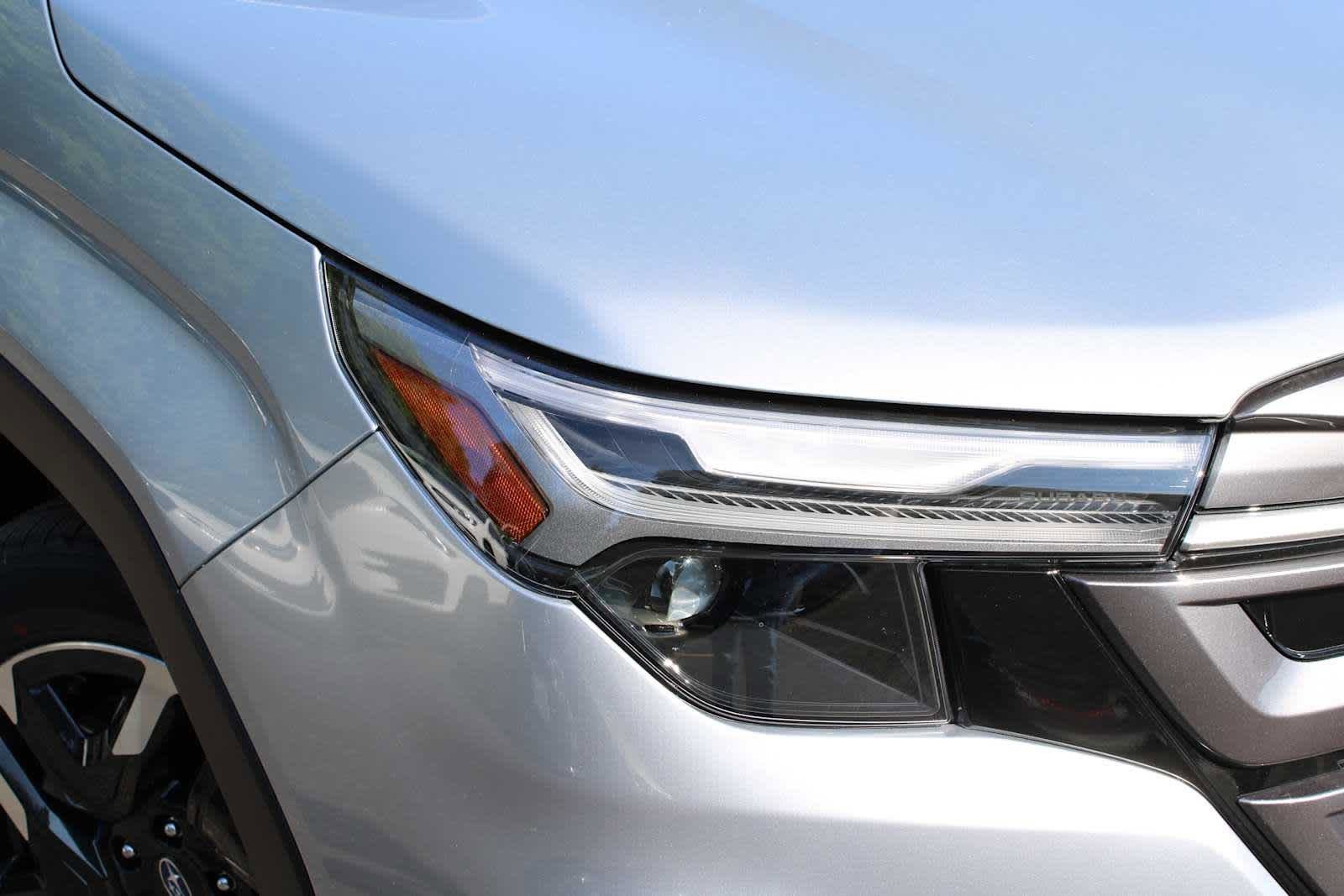 Used 2025 Subaru Forester Limited image 2