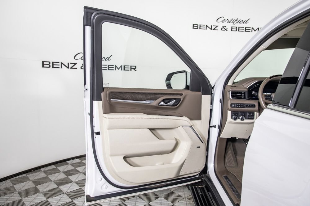 Used 2023 GMC Yukon XL Denali w/ Denali Reserve Package AWD/4WD image 21