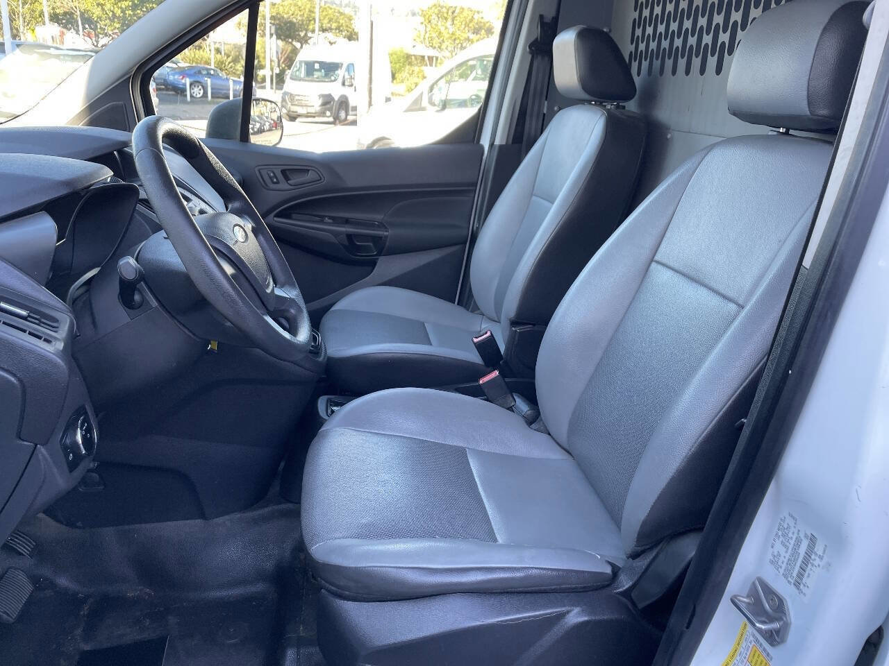 Used 2017 Ford Transit Connect XL image 8