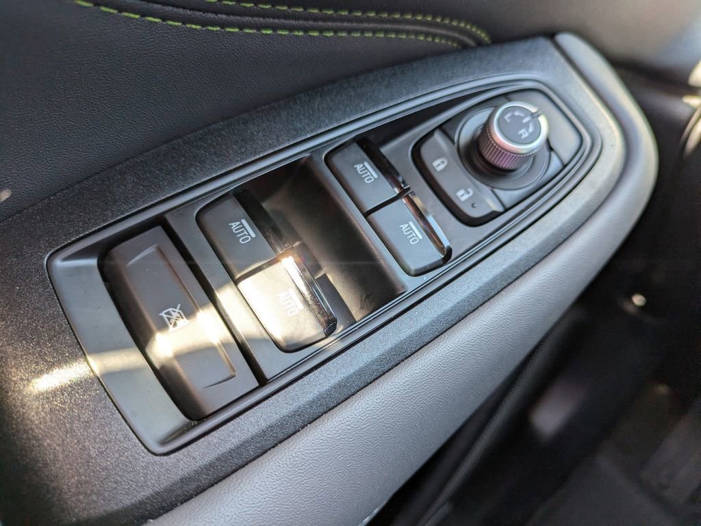 Used 2025 Subaru Outback Onyx Edition image 26