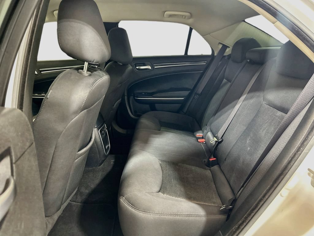 Used 2023 Chrysler 300 Touring w/ Sport Appearance Package RWD image 20