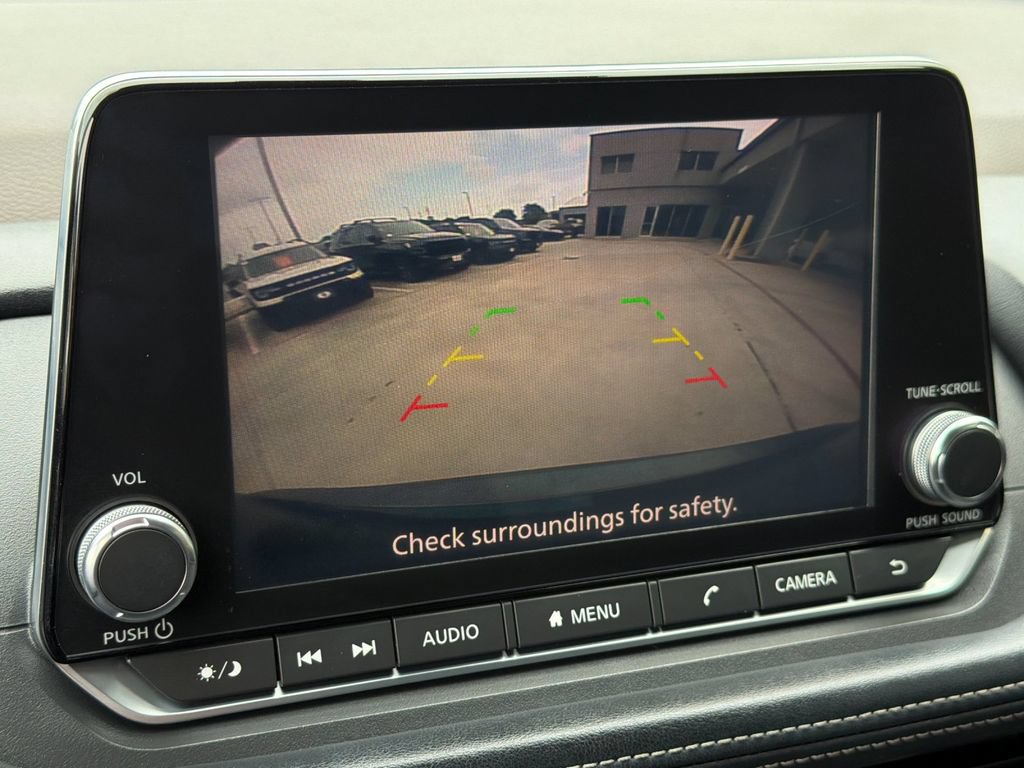 Used 2021 Nissan Rogue S FWD image 18