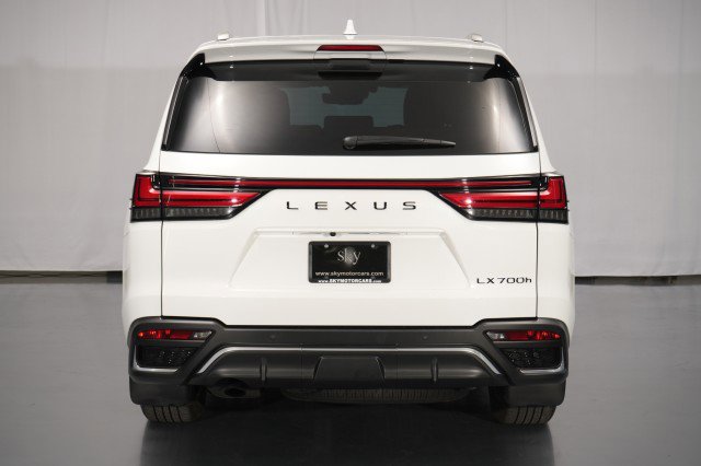 Used 2025 Lexus LX 700h F Sport image 14
