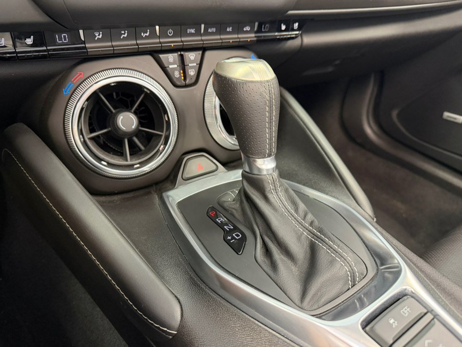 Used 2018 Chevrolet Camaro SS RWD image 34