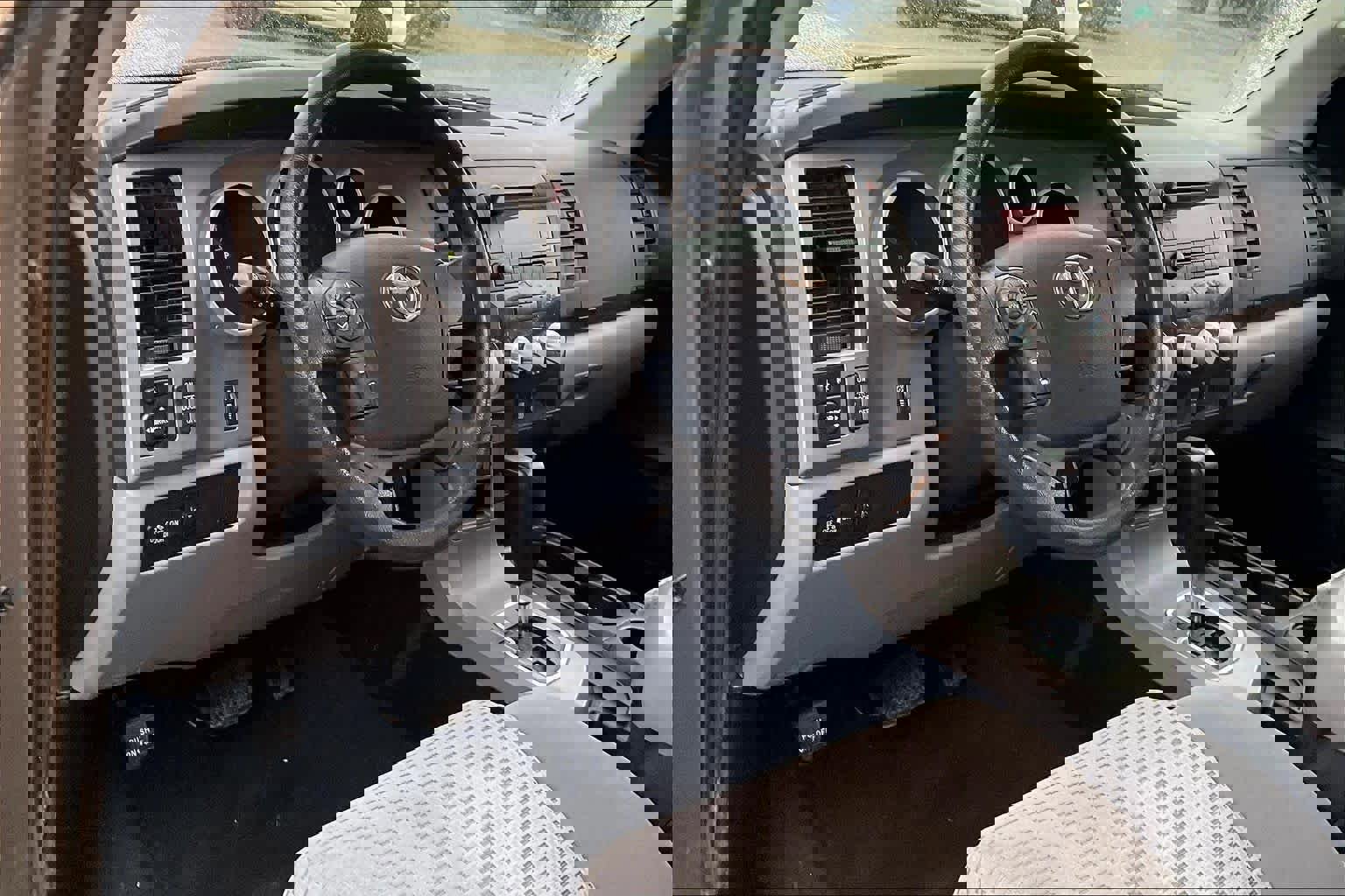 Used 2012 Toyota Tundra 2WD CrewMax w/ SR5 Pkg image 16