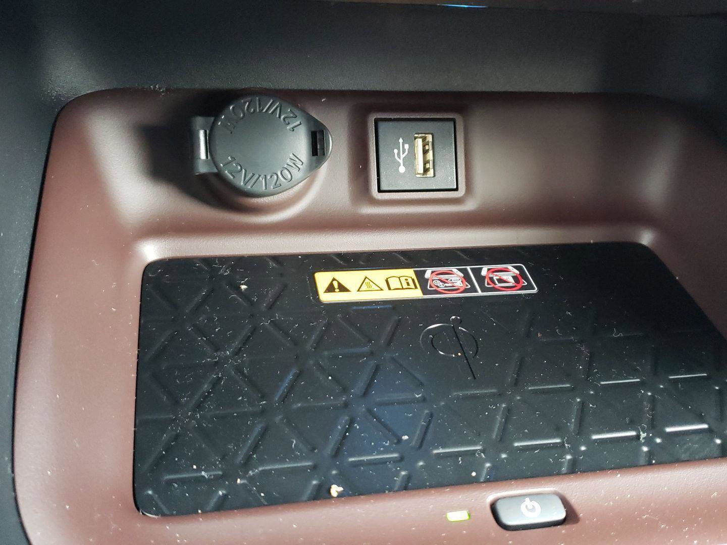 New 2025 Toyota RAV4 Limited image 17