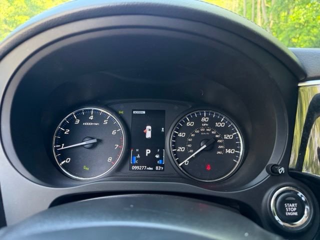 Used 2020 Mitsubishi Outlander AWD image 20