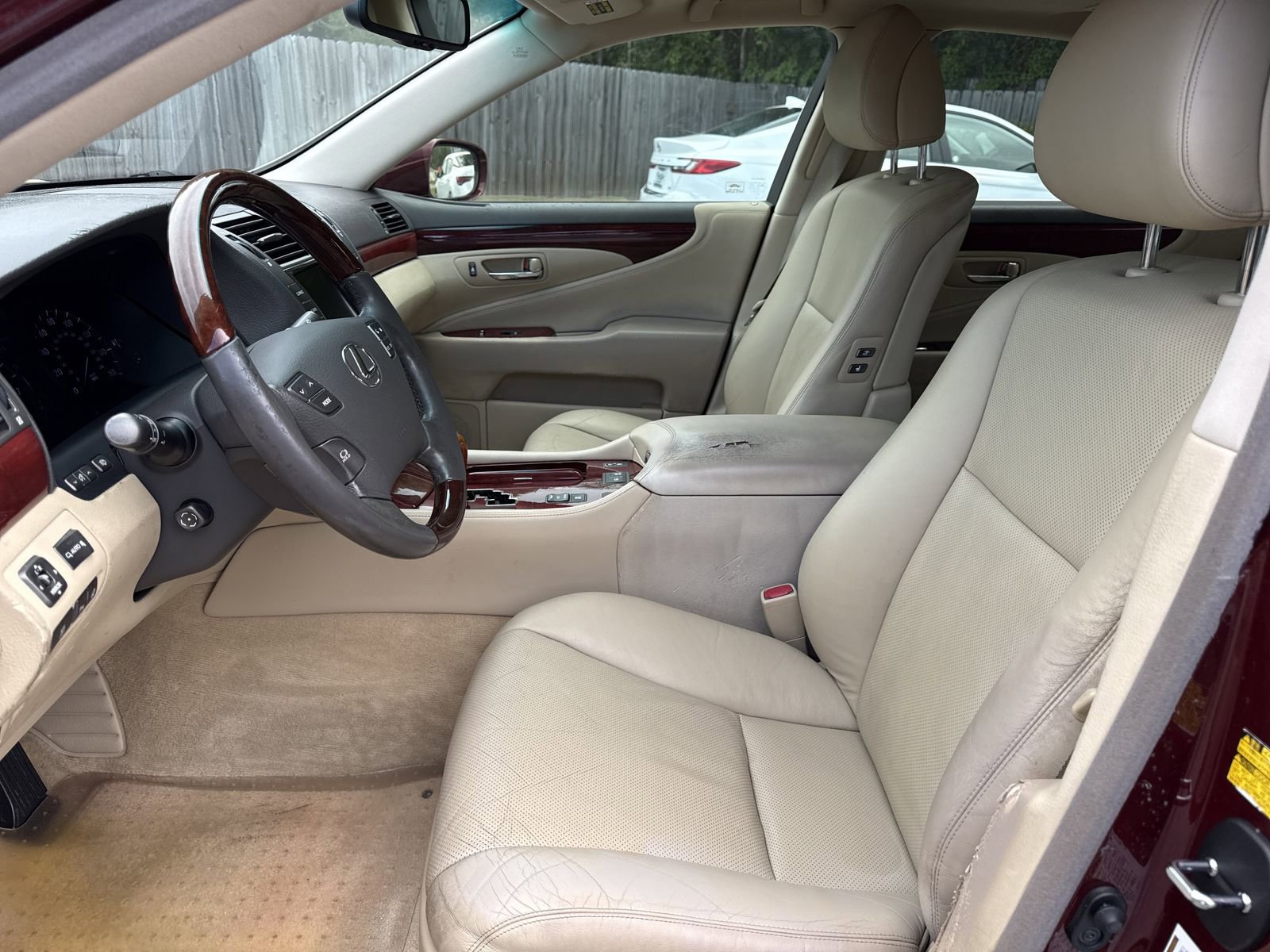 Used 2007 Lexus LS 460 RWD image 10