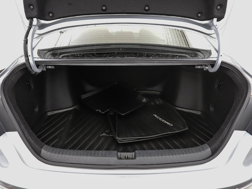 Used 2024 Honda Accord EX image 21