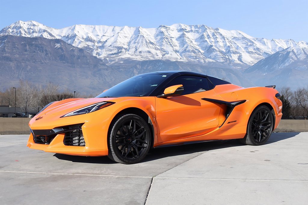 Used 2024 Chevrolet Corvette Z06 image 2