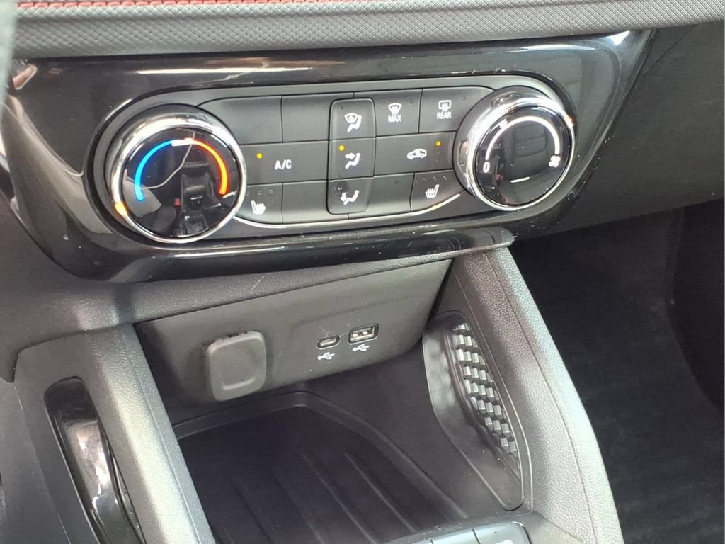 Used 2025 Chevrolet TrailBlazer RS w/ Driver Confidence Package AWD/4WD image 25