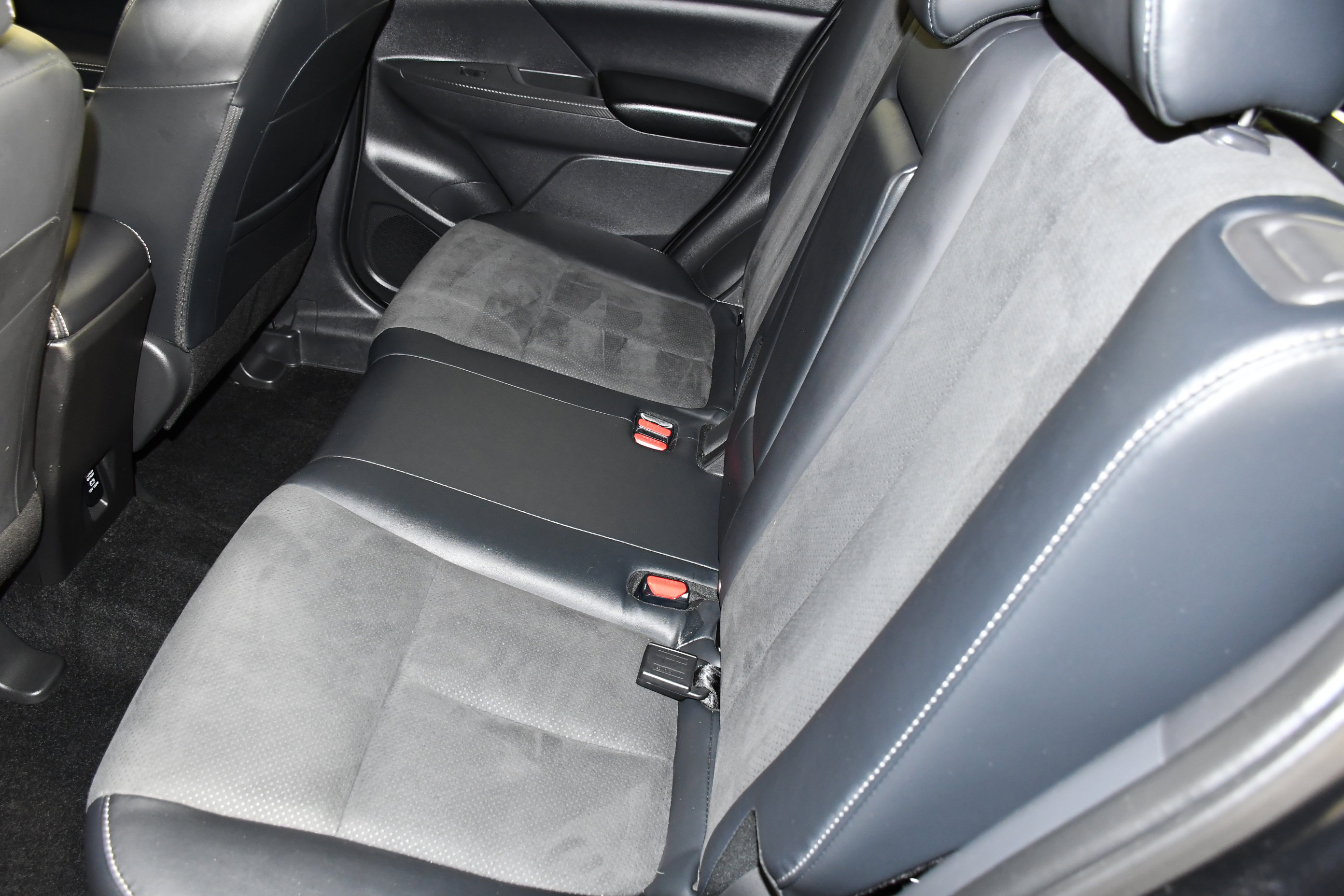 Used 2022 Mitsubishi Eclipse Cross SE AWD/4WD image 48