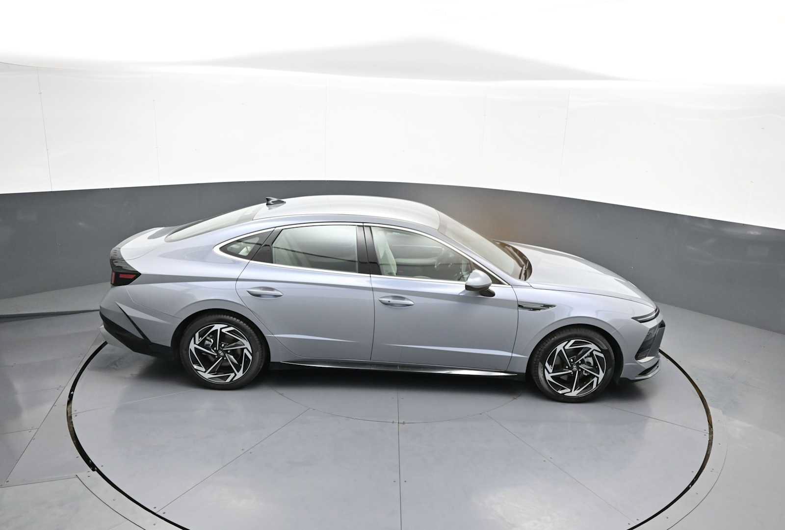 New 2026 Hyundai Sonata SEL FWD image 35