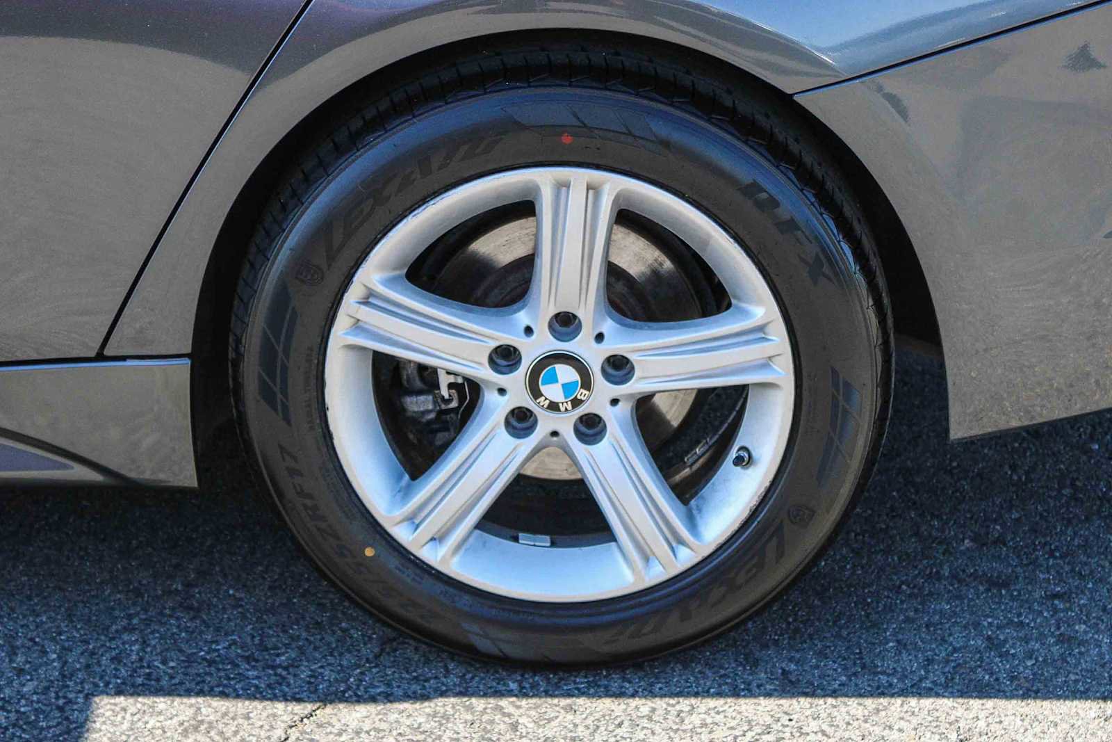 Used 2015 BMW 320i Sedan image 8