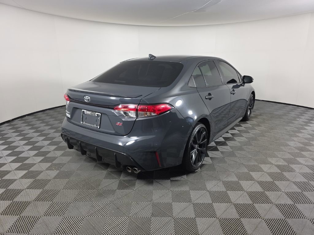 Used 2023 Toyota Corolla SE image 5