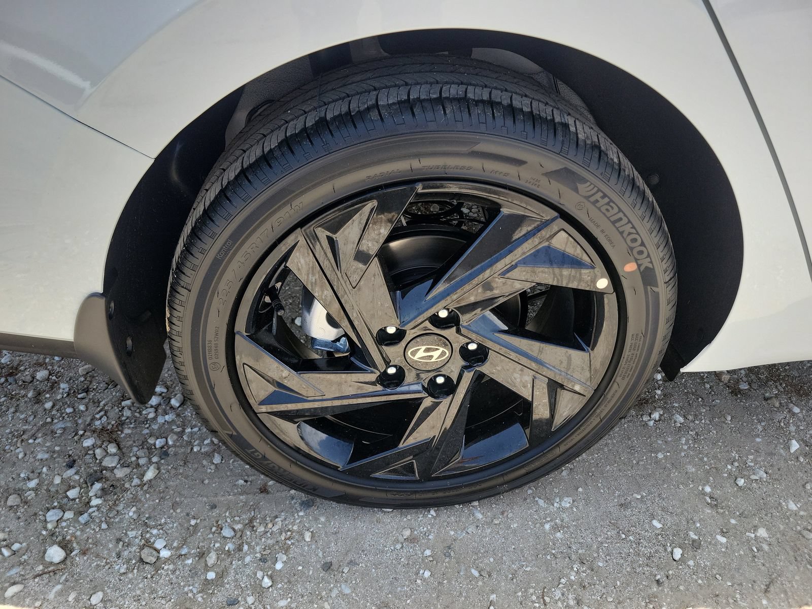 New 2026 Hyundai Elantra SEL Sport FWD image 22
