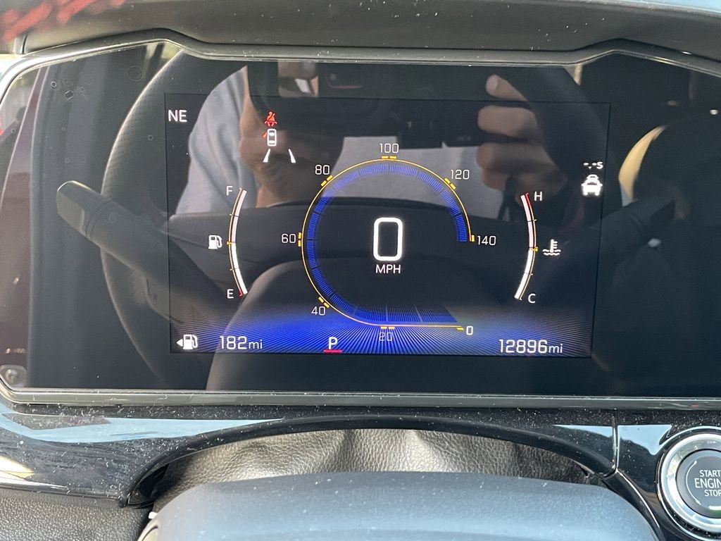 Used 2025 Chevrolet Trax RS w/ Driver Confidence Package image 30