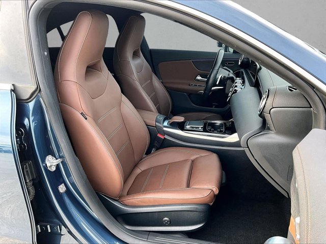 Certified 2022 Mercedes-Benz CLA 35 AMG 4MATIC image 9
