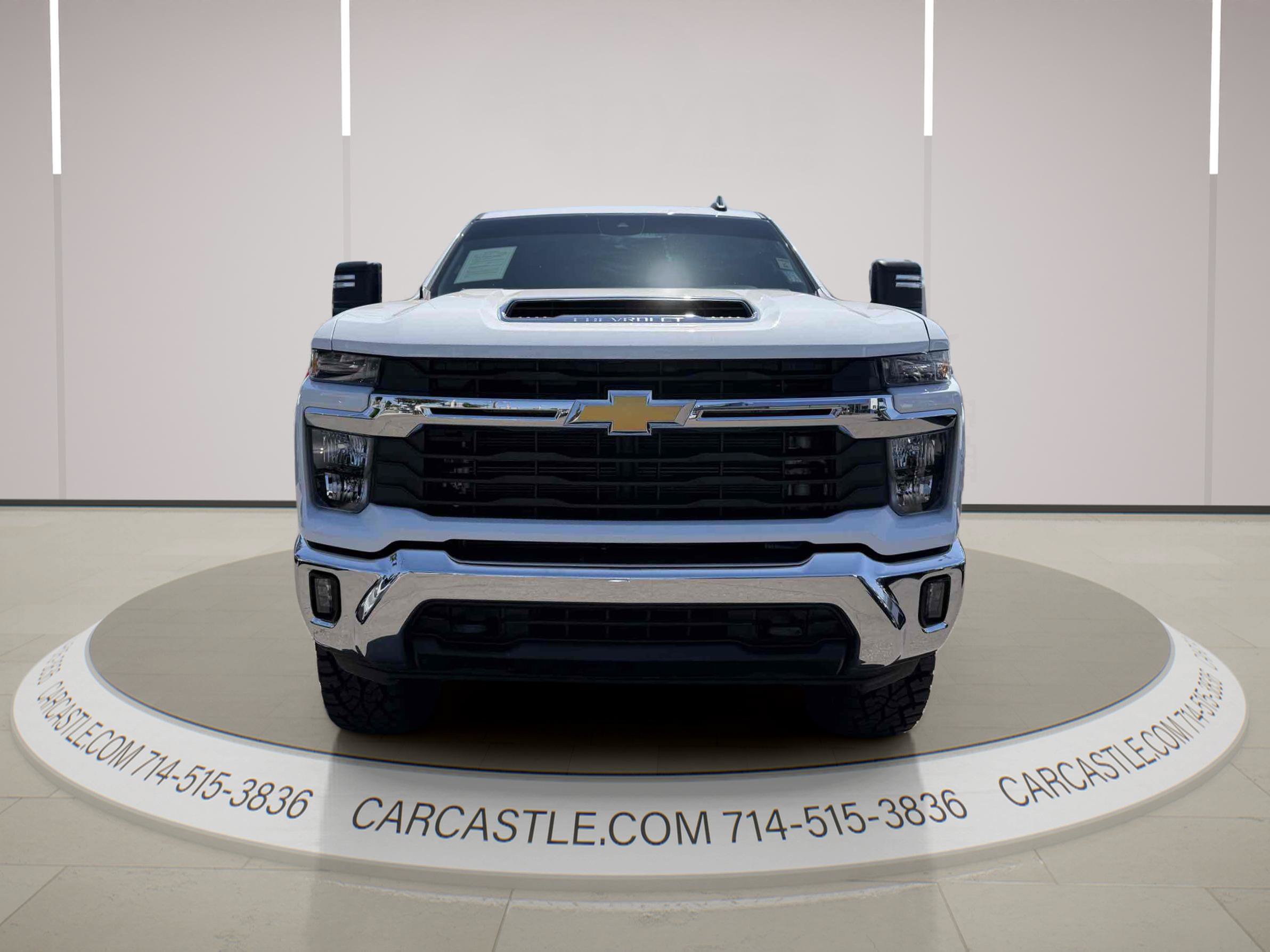 Used 2025 Chevrolet Silverado 2500 LT AWD/4WD image 8