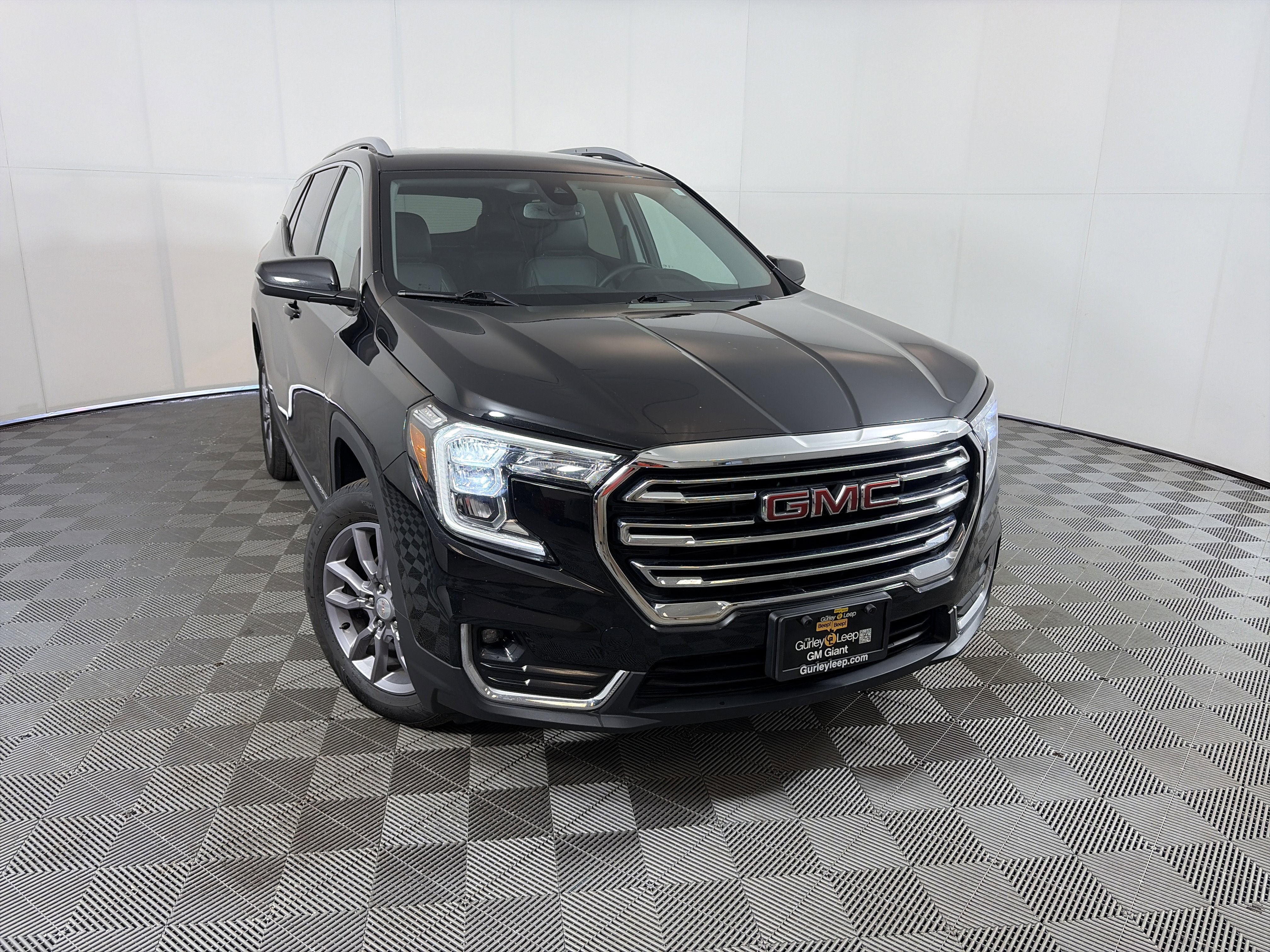 Used 2023 GMC Terrain SLT