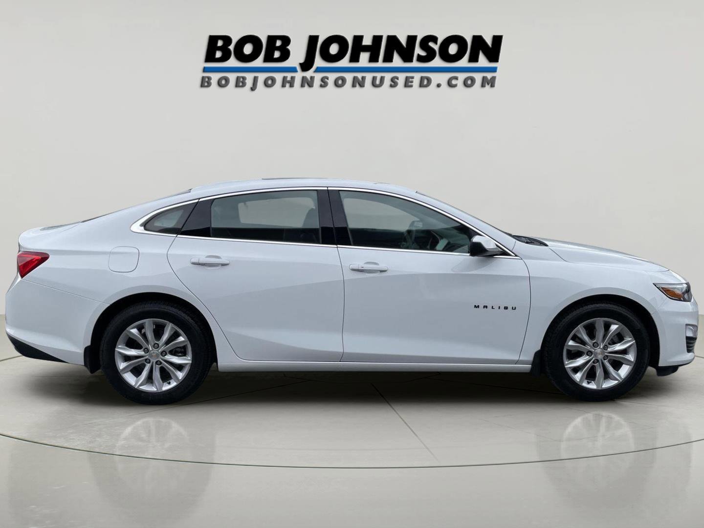 Used 2023 Chevrolet Malibu LT image 2