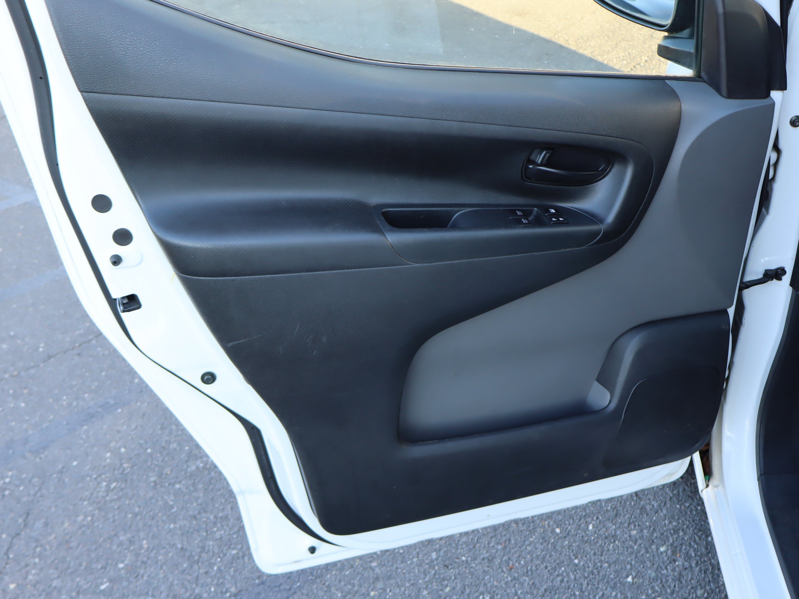 Used 2015 Chevrolet City Express LT w/ Technology Package FWD image 14