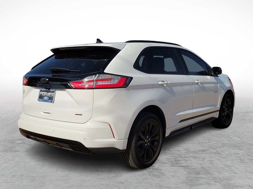 Used 2022 Ford Edge SE w/ Black Appearance Package AWD/4WD image 11