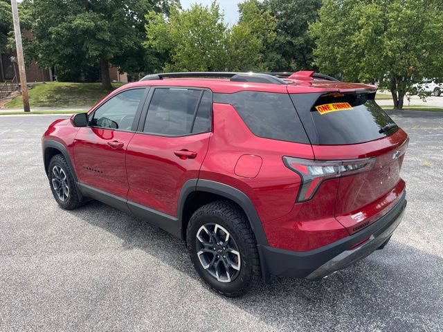 Used 2025 Chevrolet Equinox ACTIV w/ Safety and Technology Package FWD image 7