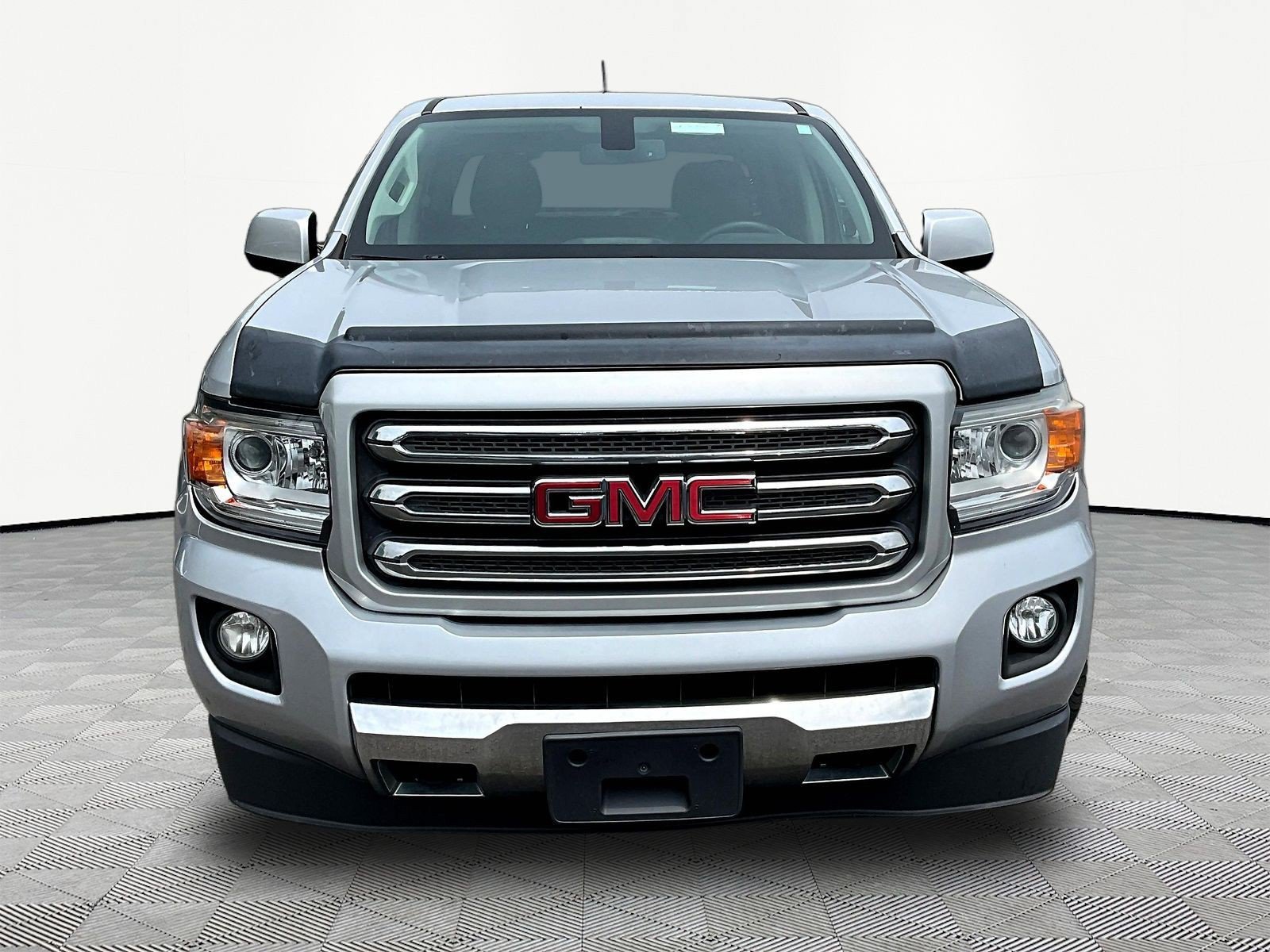 Used 2015 GMC Canyon SLE w/ All-Terrain Package AWD/4WD image 2