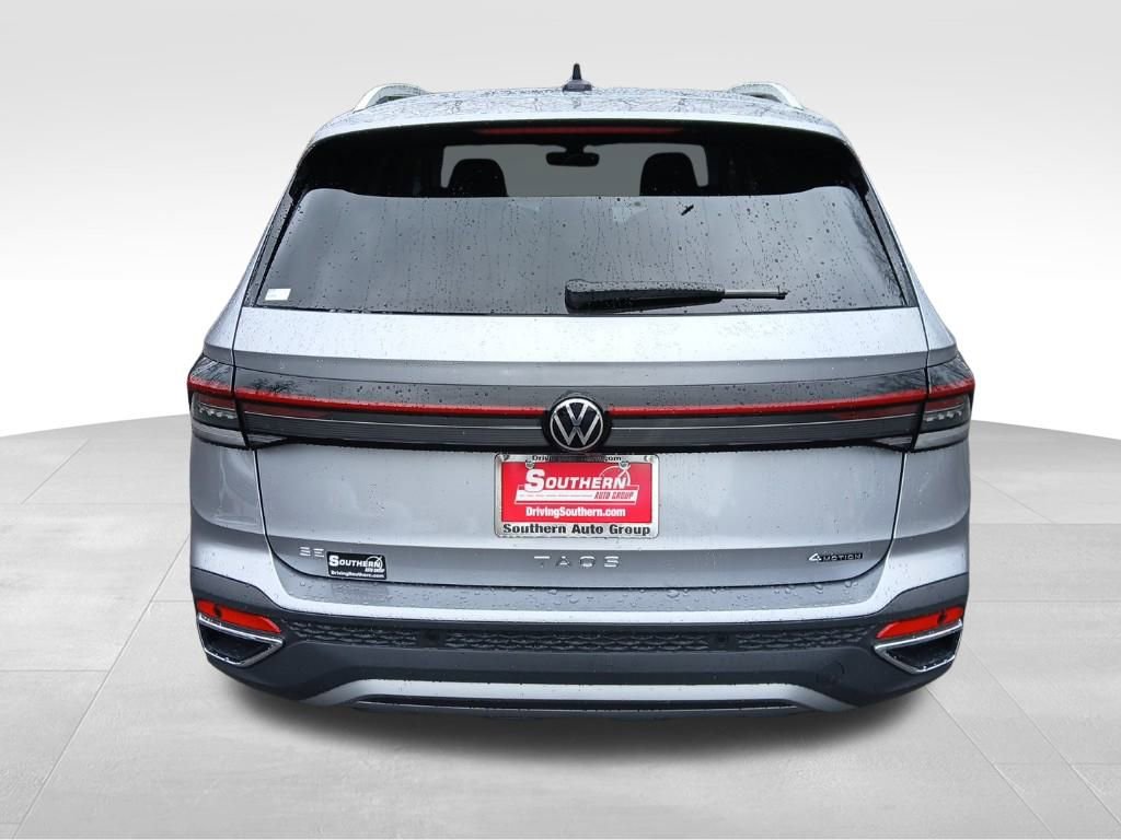 New 2025 Volkswagen Taos SE image 4