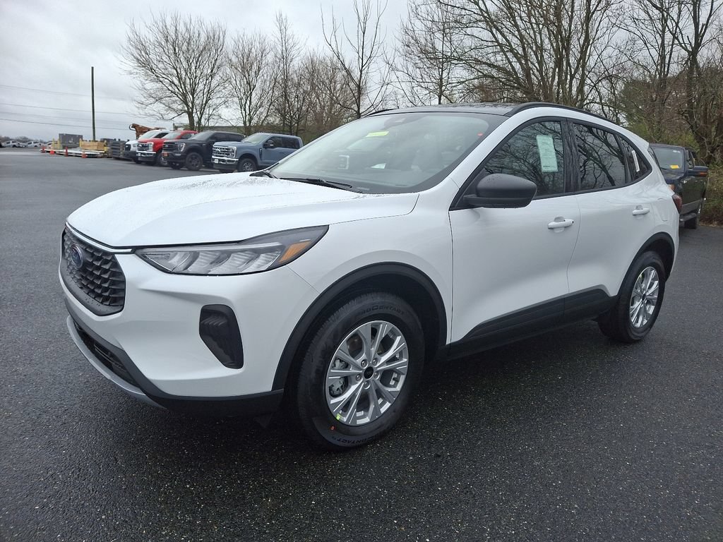 New 2025 Ford Escape Active w/ Active Premium Tech Pack AWD/4WD image 3