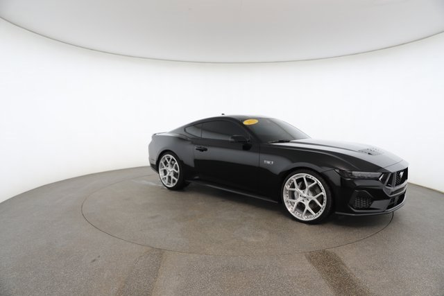 Used 2025 Ford Mustang GT Premium image 26