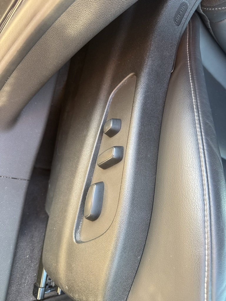 Used 2022 Cadillac XT4 Premium Luxury w/ Enhanced Visibility Package image 51