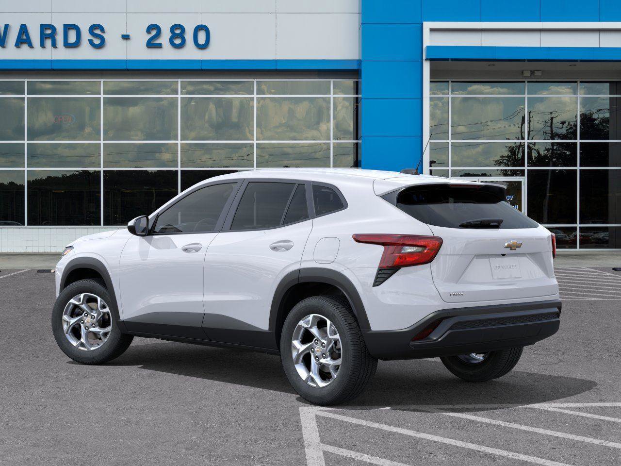 New 2026 Chevrolet Trax LS w/ LS Convenience Package FWD image 3