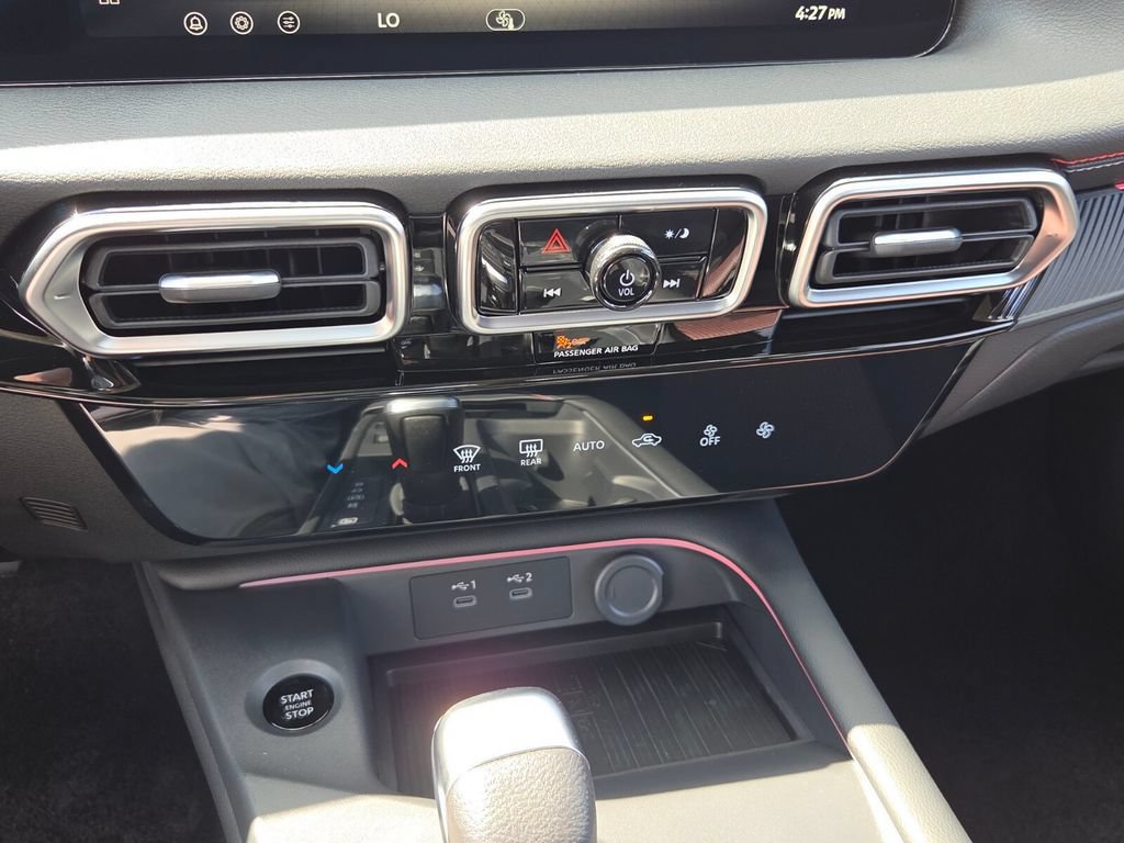 New 2026 Nissan Sentra SR FWD image 17
