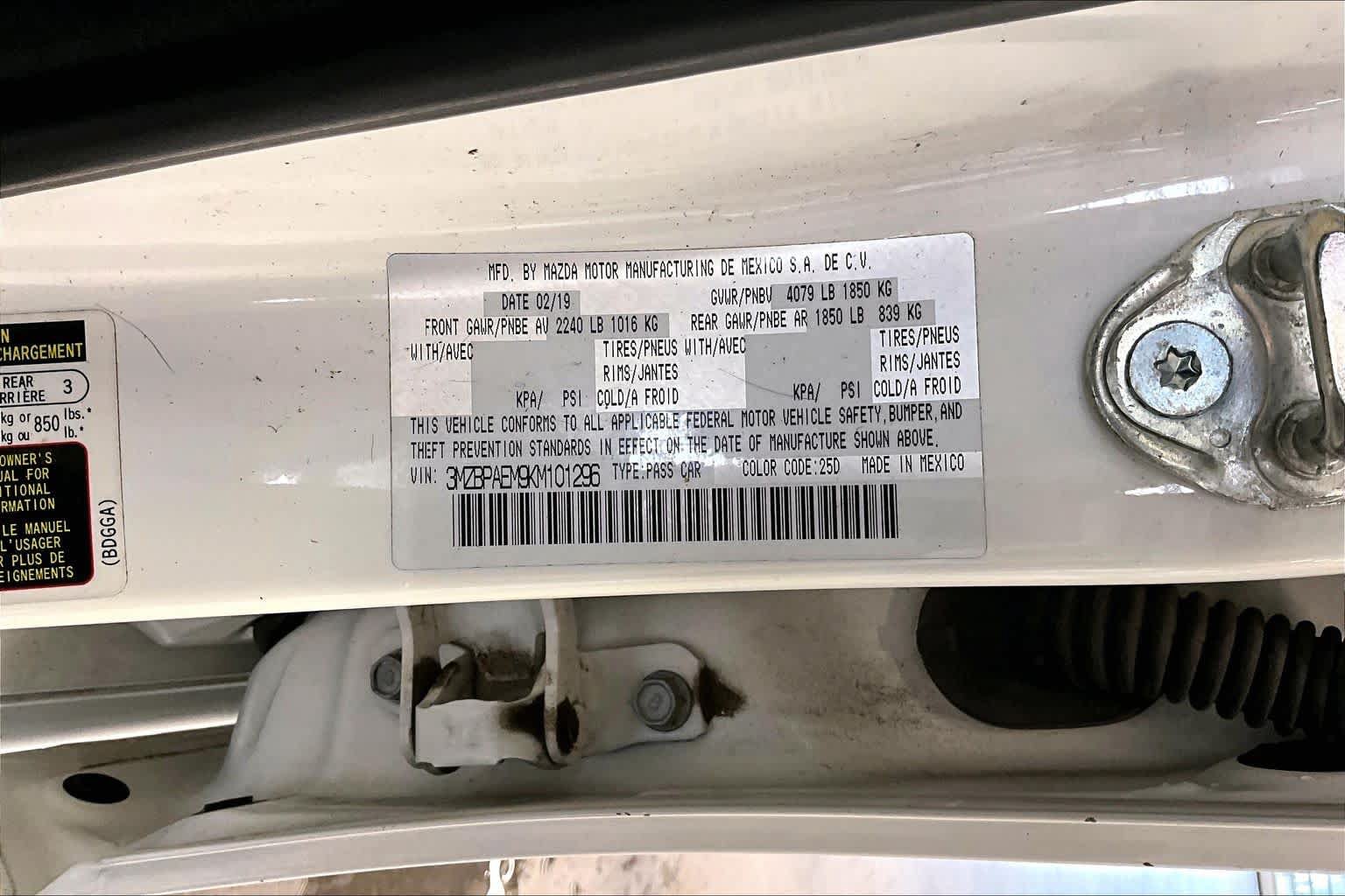 Used 2019 MAZDA MAZDA3 Sedan w/ Premium Package FWD image 33