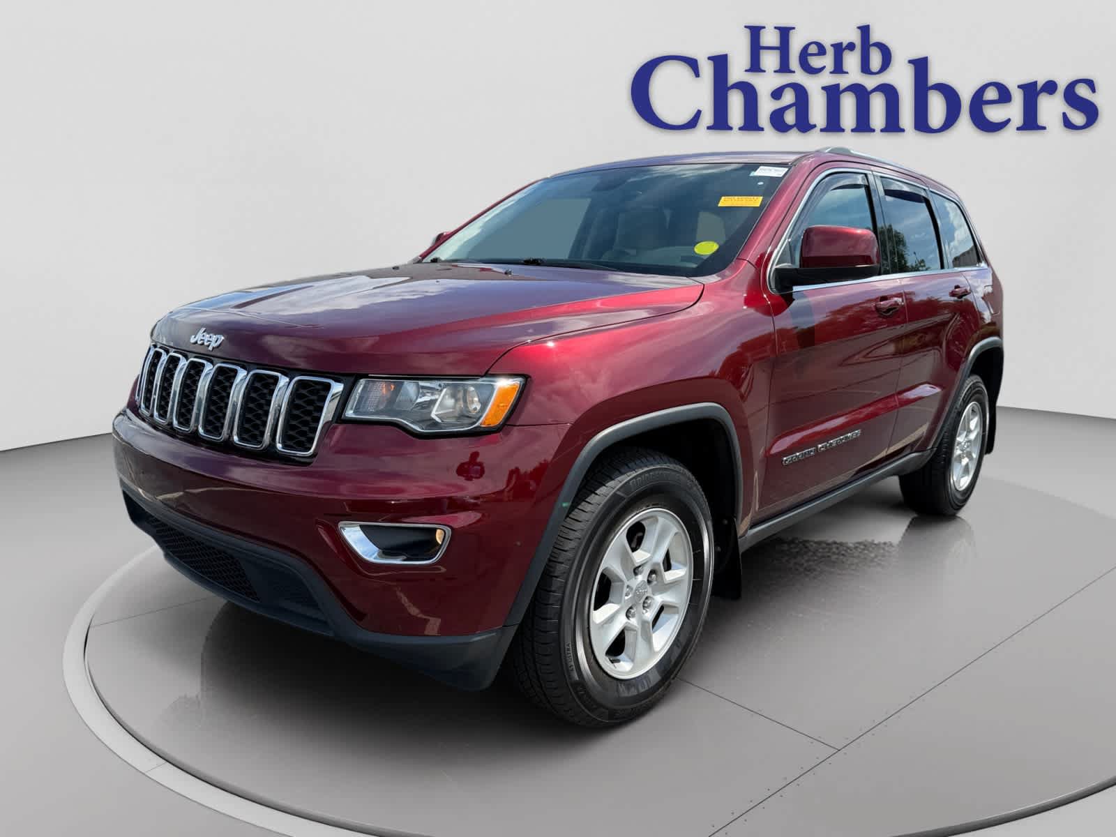 Used 2017 Jeep Grand Cherokee Laredo w/ Quick Order Package 23E AWD/4WD image 11