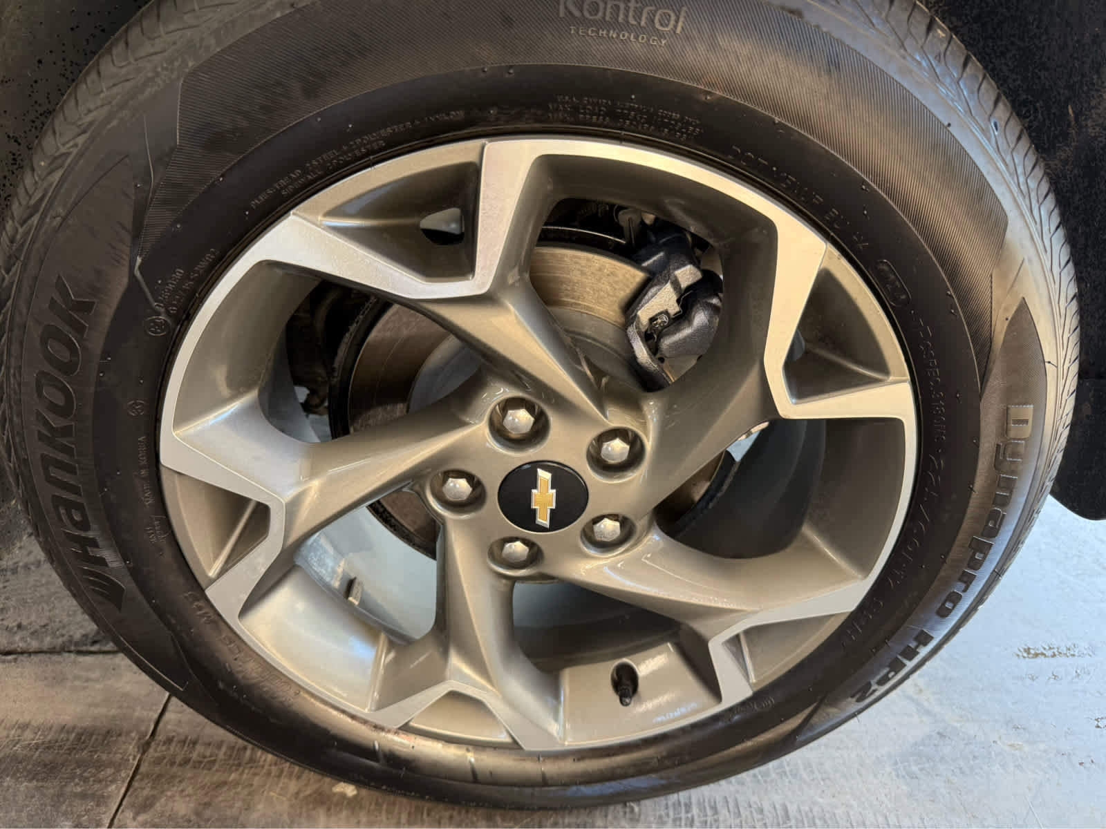 Used 2025 Chevrolet Trax LT w/ Driver Confidence Package image 29