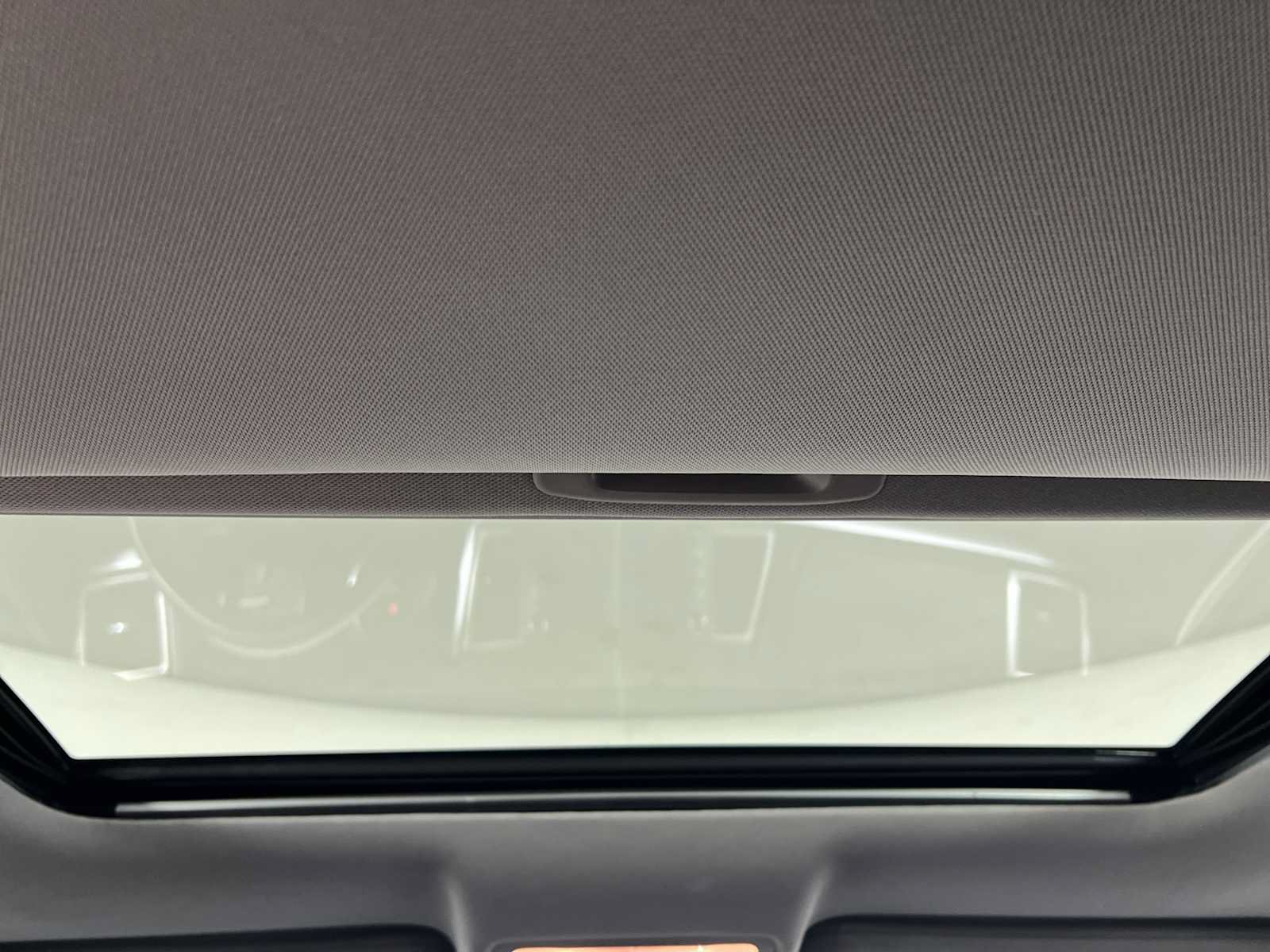 Used 2015 Toyota Highlander XLE FWD image 25