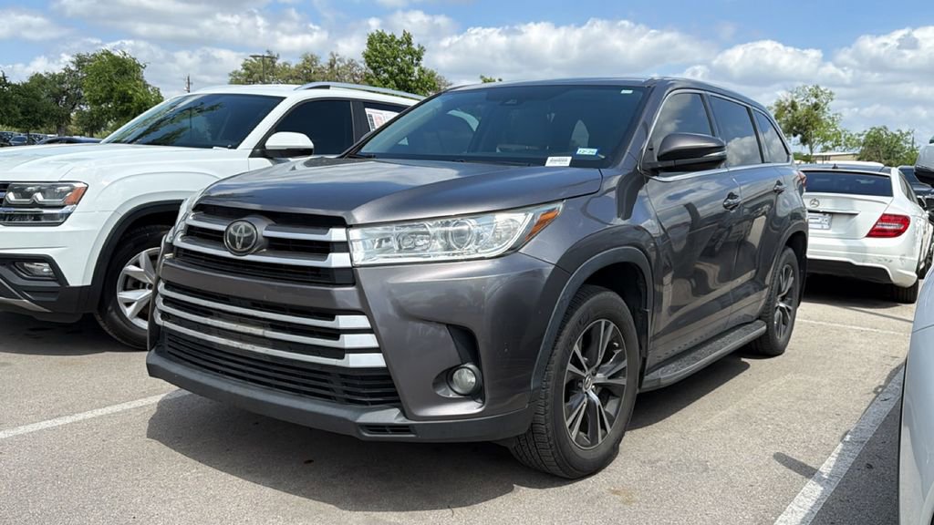 Used 2018 Toyota Highlander Plus image 10